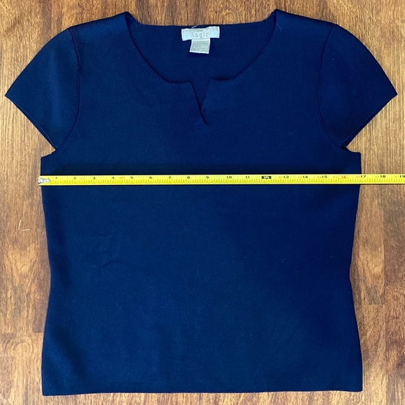 ♦️2/$20 ‘August Silk’ Knit Navy blue top - Picture 7 of 9